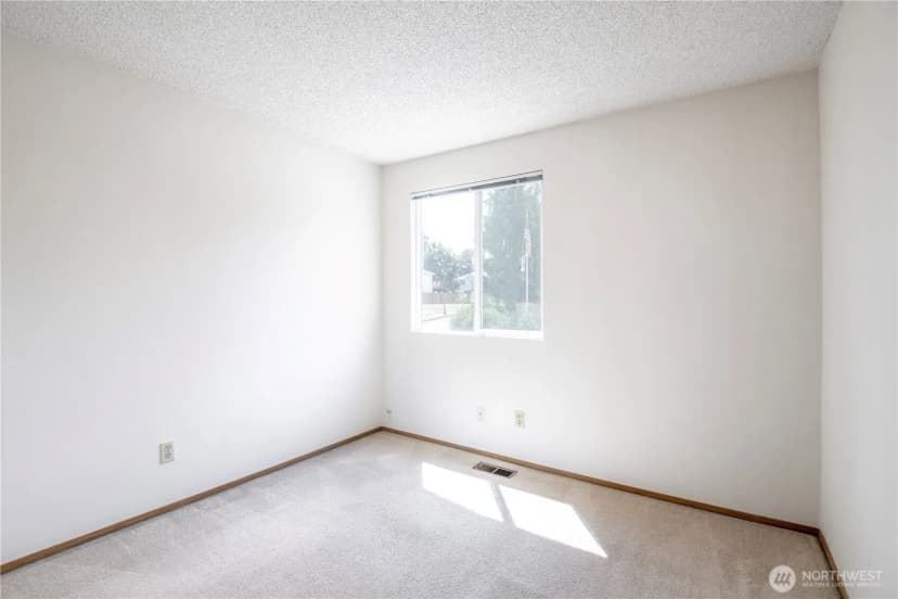 Property photo for 154 Vashon Place Ne, Renton photo 10