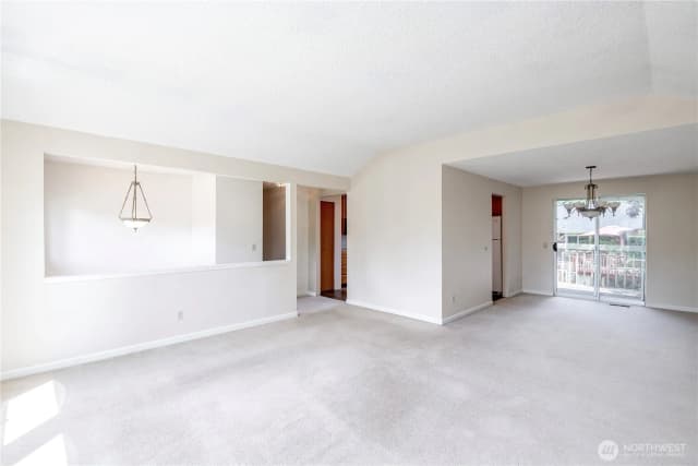 Property photo for 154 Vashon Place Ne, Renton photo 5