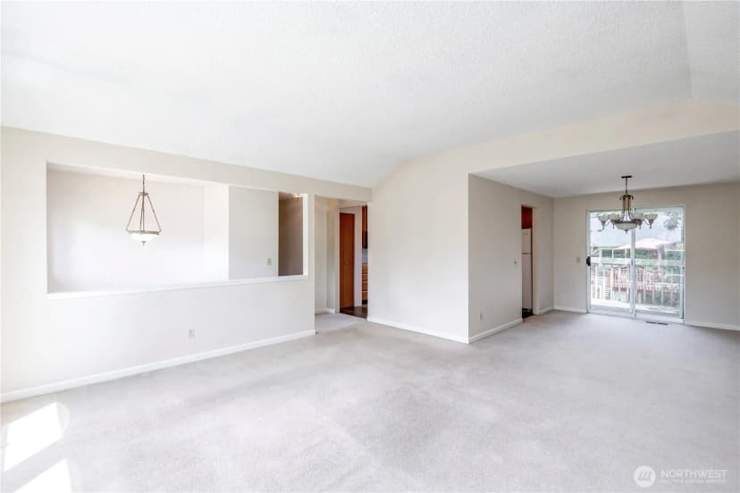 Property photo for 154 Vashon Place Ne, Renton photo 5