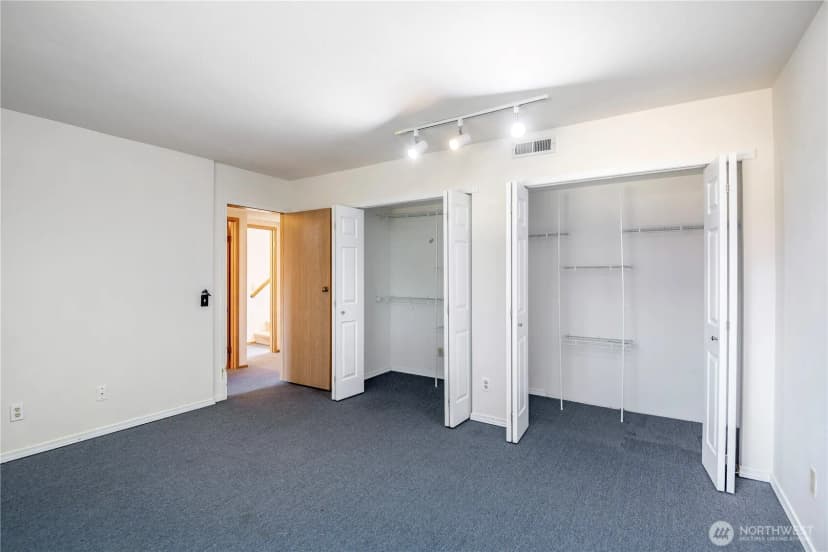 Property photo for 154 Vashon Place Ne, Renton photo 24