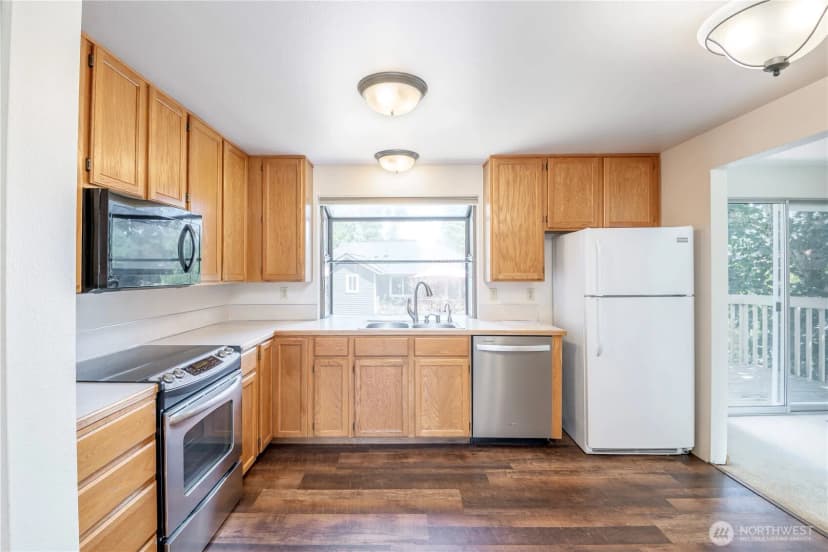 Property photo for 154 Vashon Place Ne, Renton photo 9