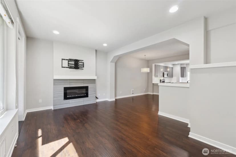 Property photo for 19225 Damson Road #c2, Lynnwood photo 4