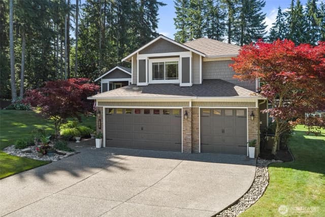 Property photo for 10427 205th Drive Se, Snohomish photo 2