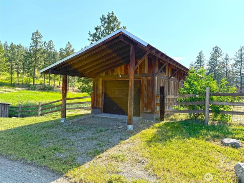 Property photo for 156 Poechmann Road, Okanogan photo 38