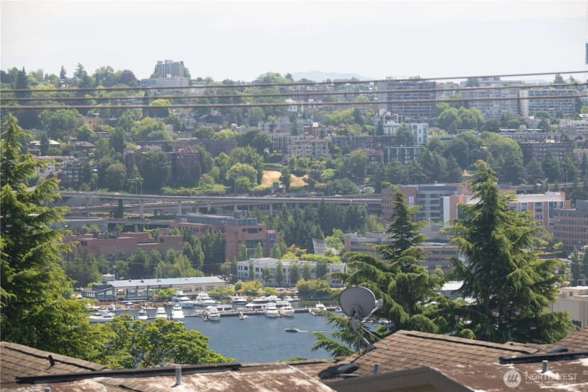 Property photo for 1525 Taylor Avenue N #505, Seattle photo 23
