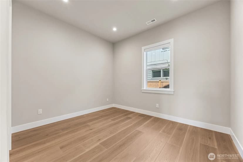 Property photo for 14439 133rd Place Ne #5, Woodinville photo 18