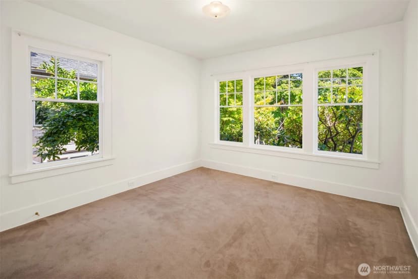 Property photo for 5023 Ne 36th Avenue, Seattle photo 13