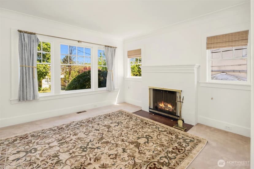 Property photo for 5023 Ne 36th Avenue, Seattle photo 5