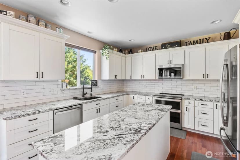 Property photo for 4401 Blackstone Drive Sw, Olympia photo 12