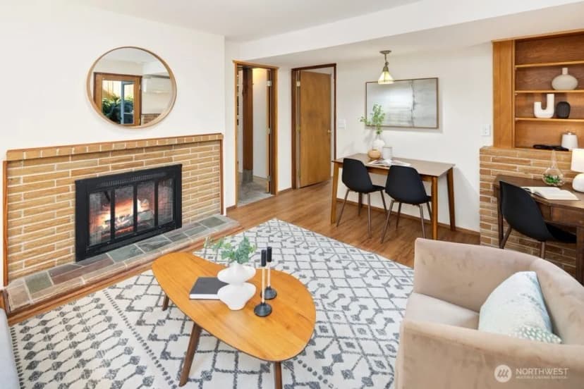Property photo for 11811 33rd Avenue Ne, Seattle photo 15