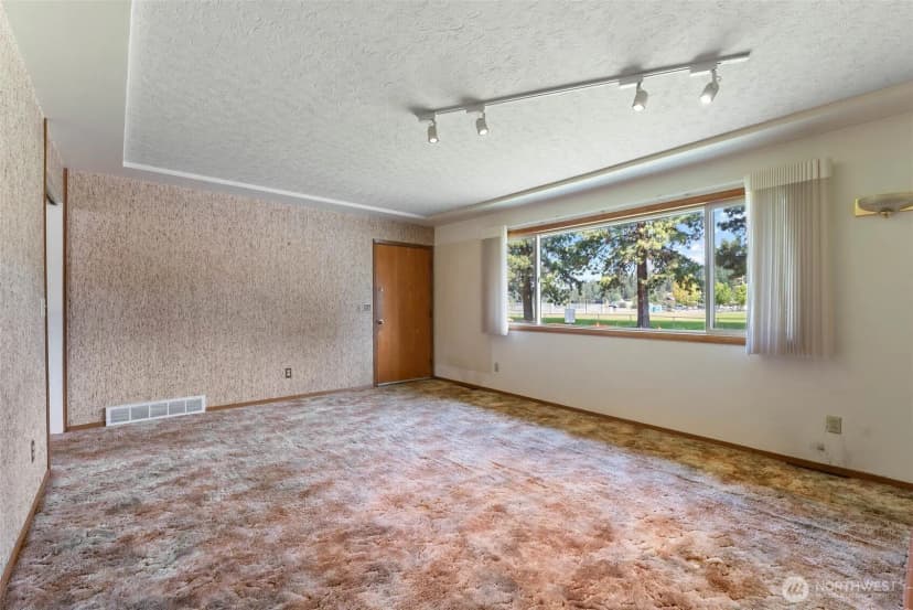 Property photo for 15702 E Wellesley Avenue, Spokane Valley photo 6