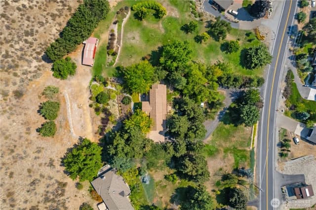 Property photo for 1100 Pitcher Canyon Road, Wenatchee photo 2