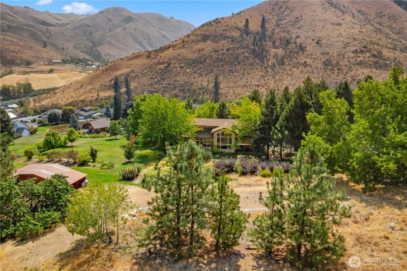 Property photo for 1100 Pitcher Canyon Road, Wenatchee photo 3