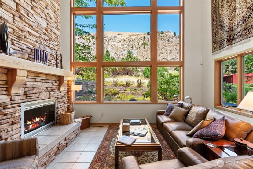 Property photo for 1100 Pitcher Canyon Road, Wenatchee photo 17