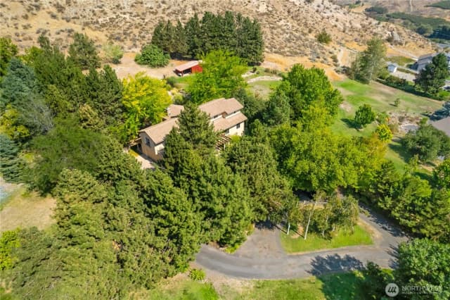 Property photo for 1100 Pitcher Canyon Road, Wenatchee photo 4