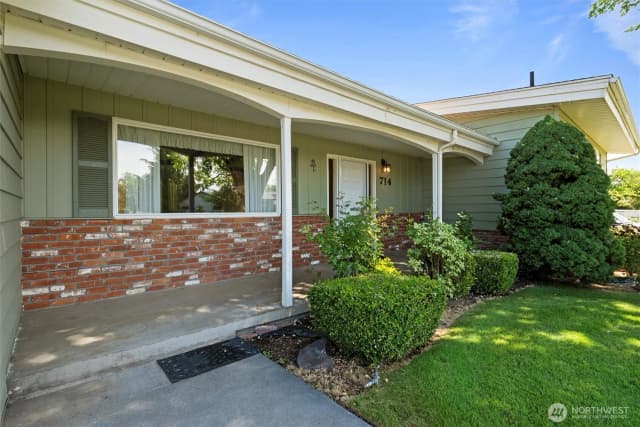 Property photo for 714 Canterbury Road Nw, Soap Lake