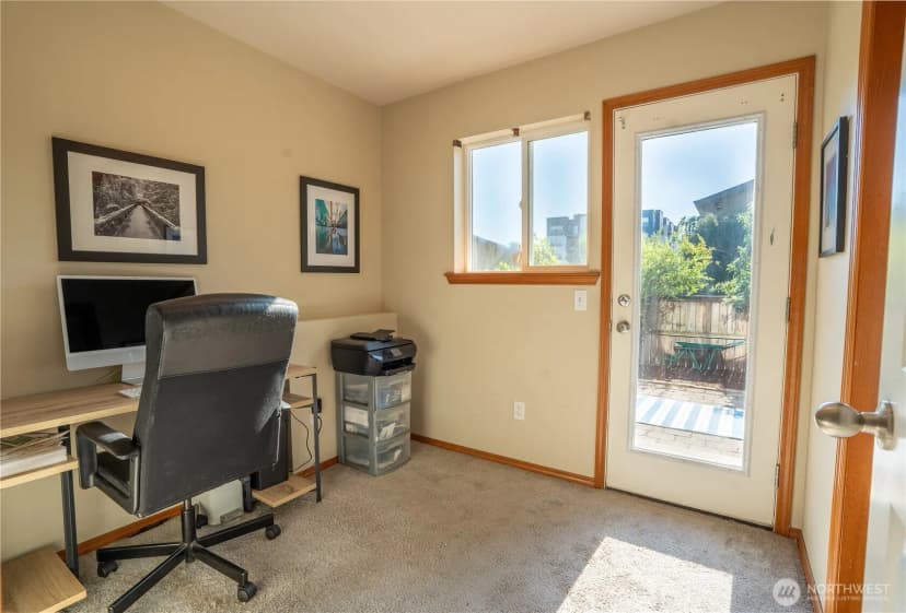 Property photo for 12723 35th Avenue Ne #b, Seattle photo 13