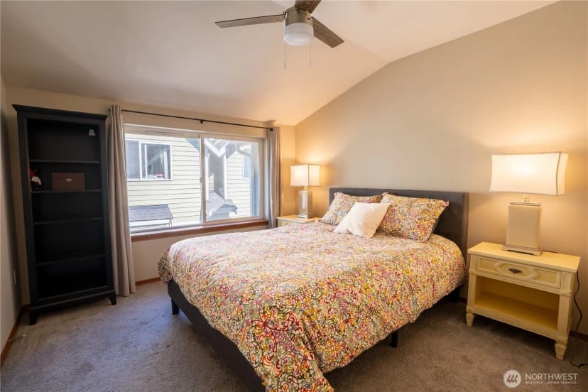 Property photo for 12723 35th Avenue Ne #b, Seattle photo 9