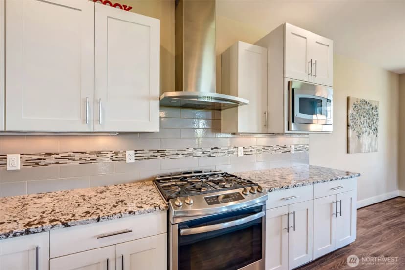 Property photo for 20509 93rd Place S #5, Kent photo 11