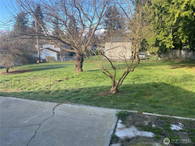 Property photo for 802 Hanford Avenue, Bremerton photo 13