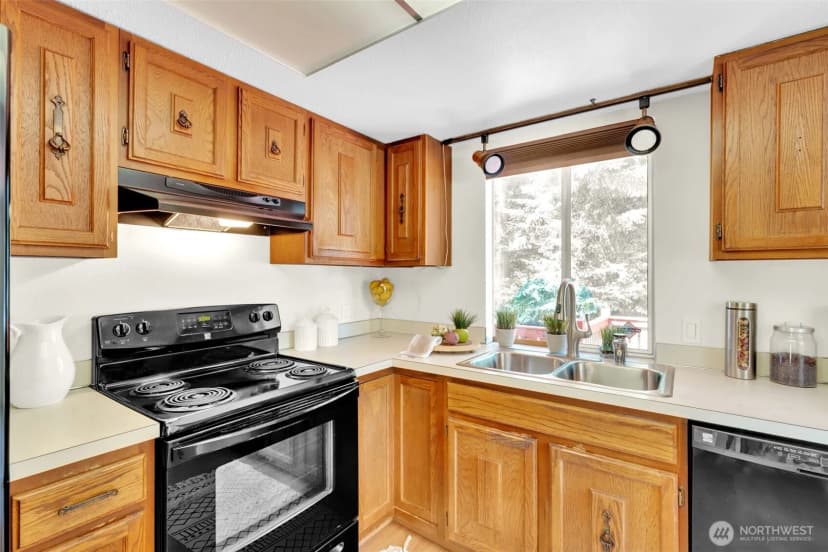 Property photo for 13009 111th Place Ne, Kirkland photo 19