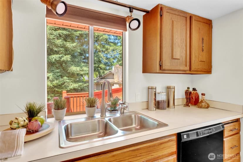 Property photo for 13009 111th Place Ne, Kirkland photo 18