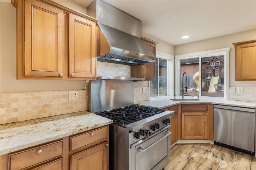 Property photo for 932 Tipsoo Loop N, Rainier photo 9