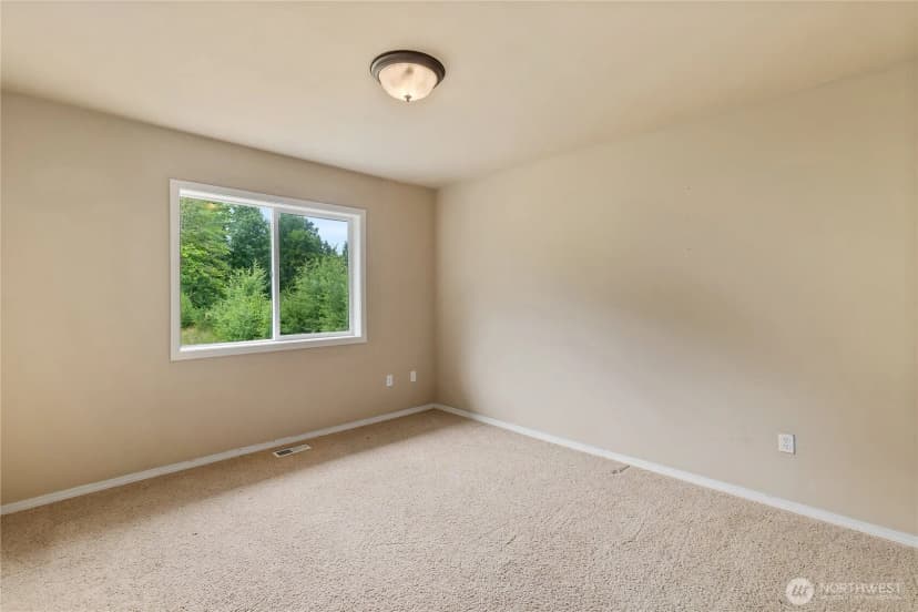 Property photo for 932 Tipsoo Loop N, Rainier photo 24