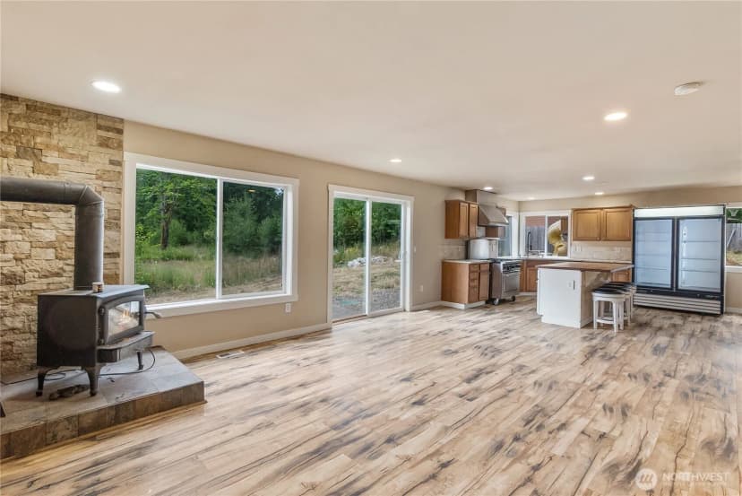 Property photo for 932 Tipsoo Loop N, Rainier photo 12