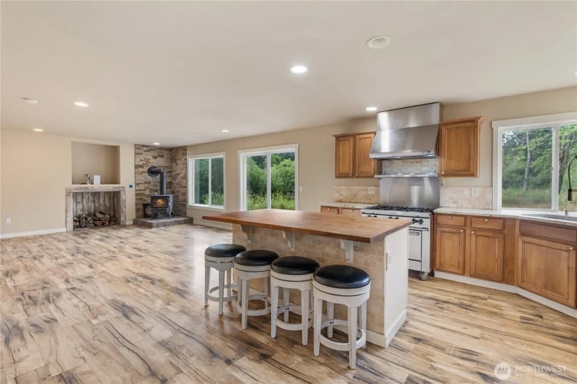 Property photo for 932 Tipsoo Loop N, Rainier photo 6
