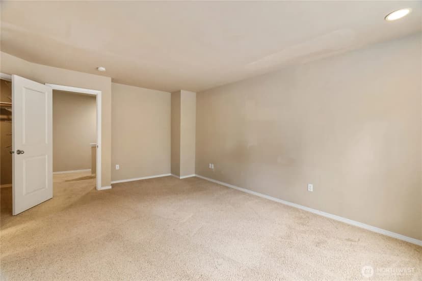 Property photo for 932 Tipsoo Loop N, Rainier photo 18