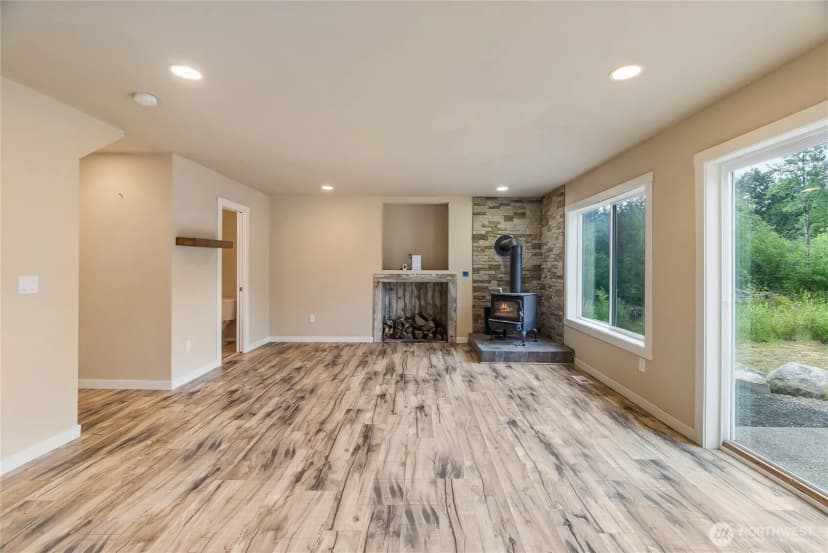 Property photo for 932 Tipsoo Loop N, Rainier photo 13