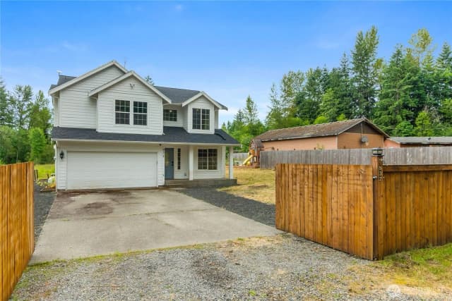 Property photo for 932 Tipsoo Loop N, Rainier