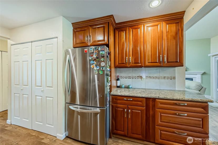 Property photo for 4164 Factoria Boulevard Se #b11, Bellevue photo 9