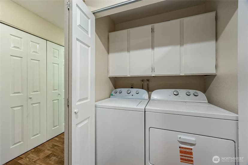 Property photo for 4164 Factoria Boulevard Se #b11, Bellevue photo 26