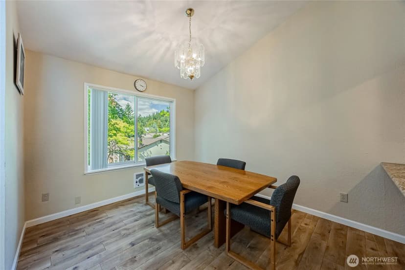 Property photo for 4164 Factoria Boulevard Se #b11, Bellevue photo 11