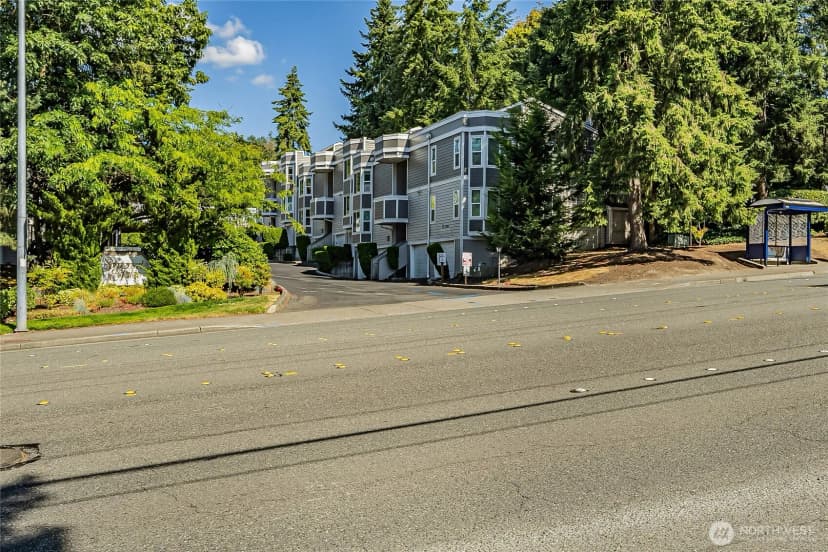 Property photo for 4164 Factoria Boulevard Se #b11, Bellevue photo 31