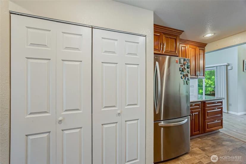 Property photo for 4164 Factoria Boulevard Se #b11, Bellevue photo 21