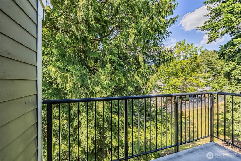 Property photo for 4164 Factoria Boulevard Se #b11, Bellevue photo 28