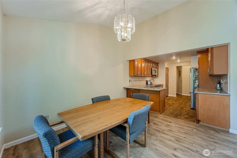 Property photo for 4164 Factoria Boulevard Se #b11, Bellevue photo 6