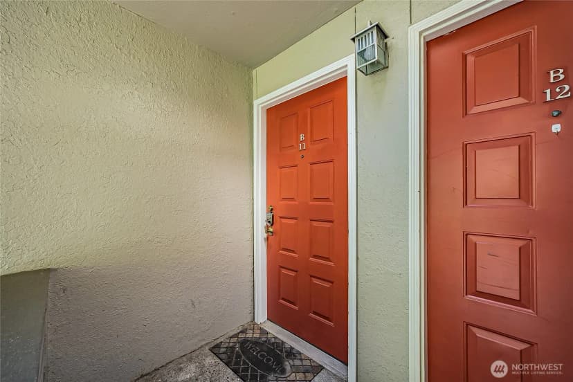 Property photo for 4164 Factoria Boulevard Se #b11, Bellevue photo 35