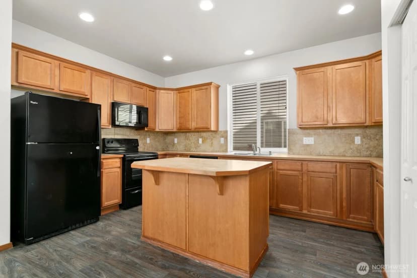 Property photo for 18214 97th Avenue Ct E, Puyallup photo 10