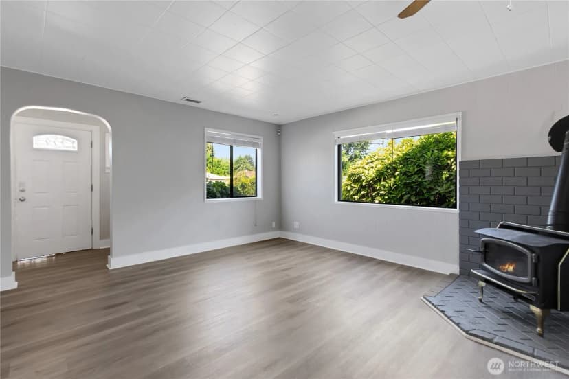 Property photo for 5503 Milwaukee Avenue E, Puyallup photo 17