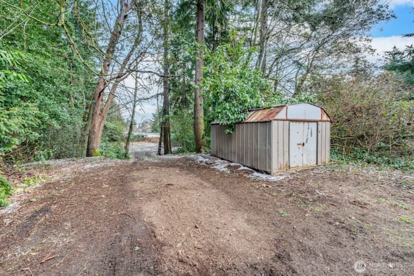 Property photo for 13020 1st Avenue Ne, Seattle photo 8