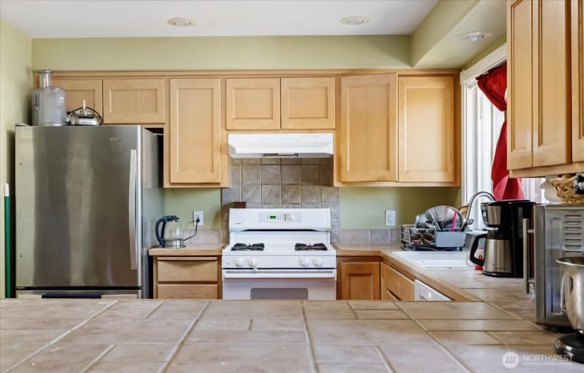 Property photo for 735 Sw Regency Drive, Oak Harbor photo 5