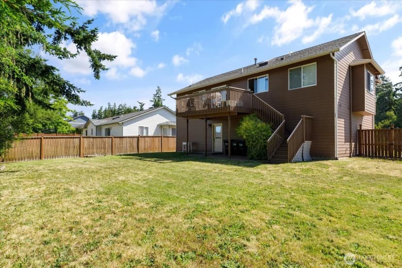 Property photo for 735 Sw Regency Drive, Oak Harbor photo 2