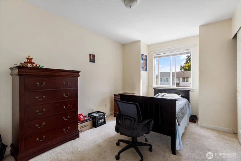 Property photo for 735 Sw Regency Drive, Oak Harbor photo 18