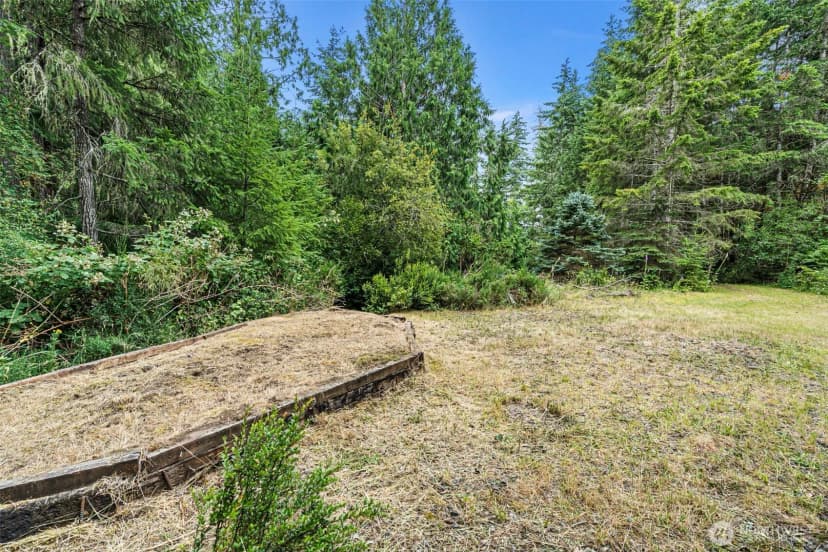 Property photo for 1130 E Phillips Lake Road, Shelton photo 20