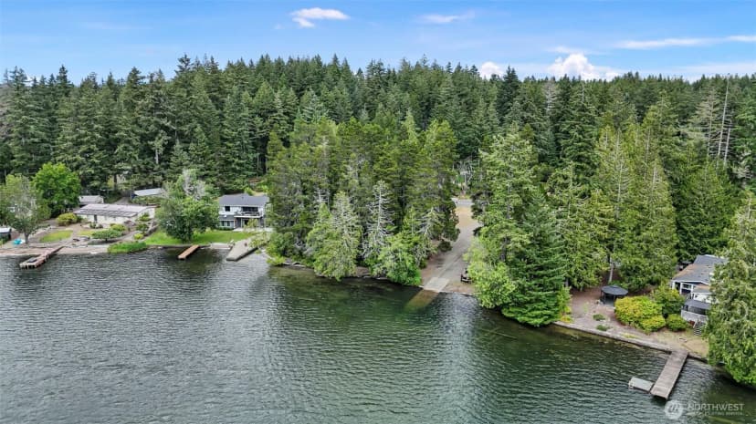 Property photo for 1130 E Phillips Lake Road, Shelton photo 37