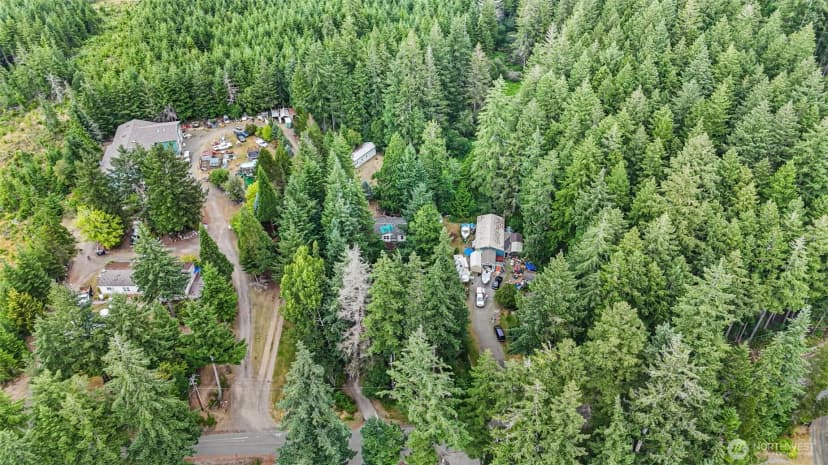 Property photo for 1130 E Phillips Lake Road, Shelton photo 33